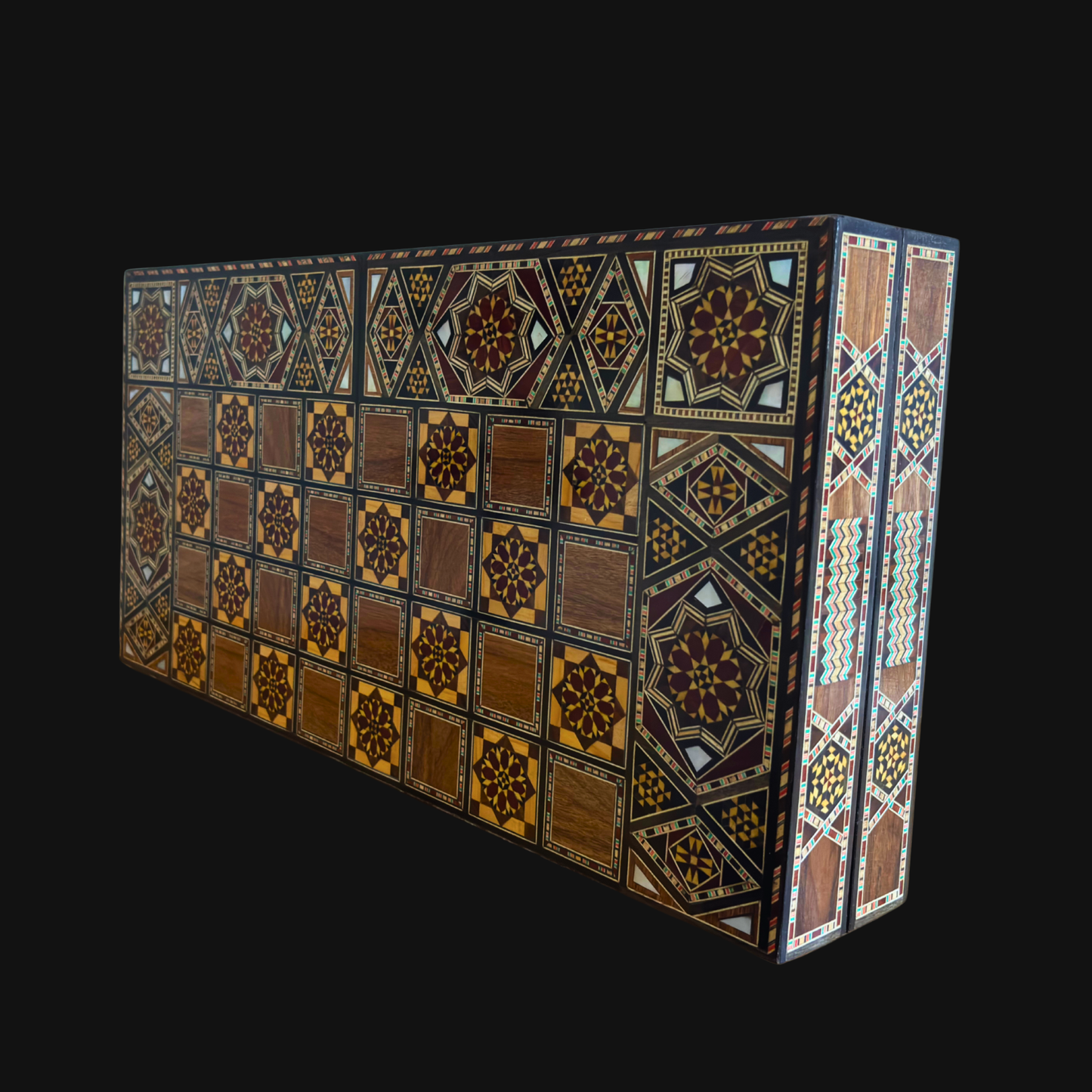 Tavolo Damaschino da Scacchi e Backgammon Fatto a Mano da Gaby Al Dayeh – Capolavoro con Madreperla