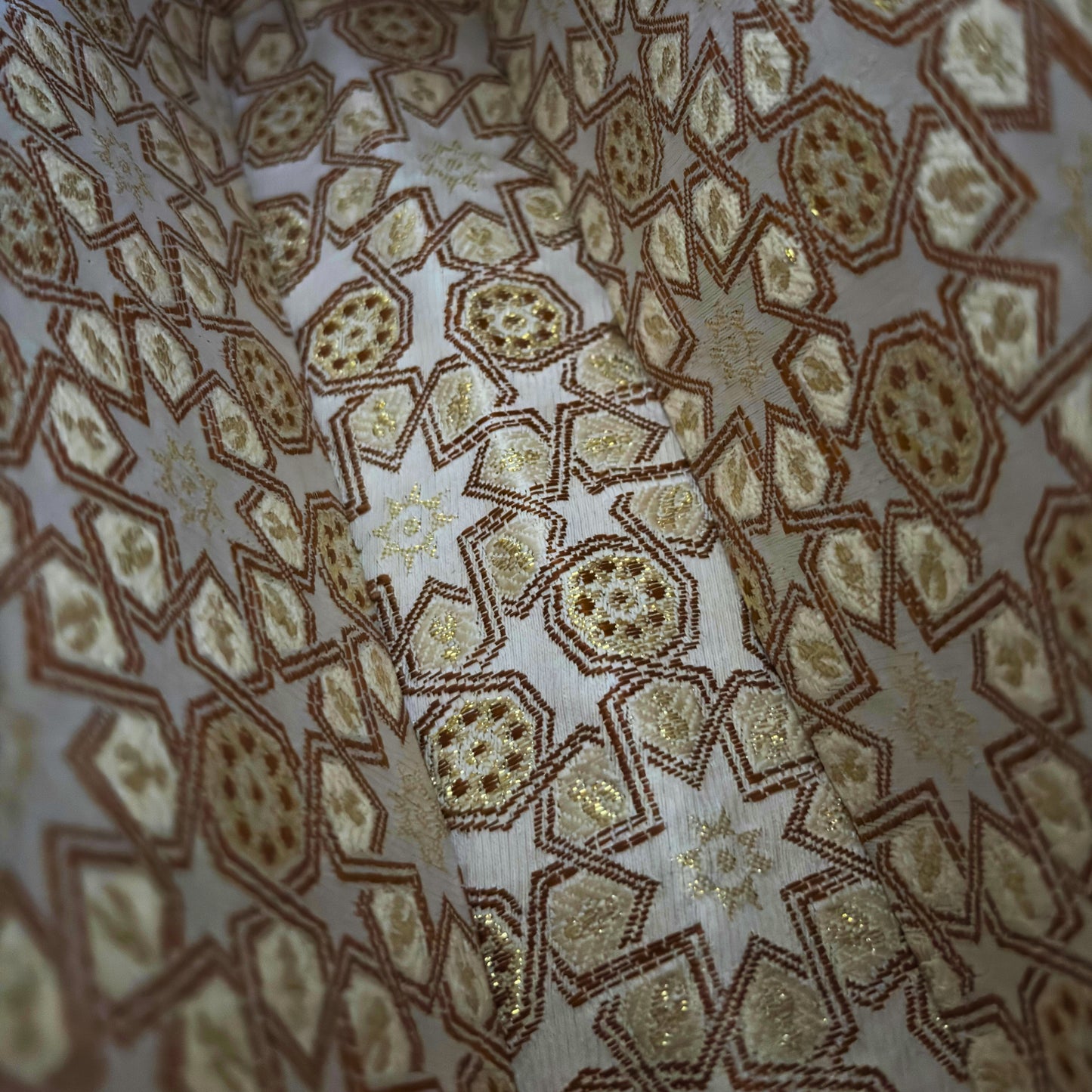 The Celestial Star – Handcrafted Damascene Clutch in Walnut Wood with Mother of Pearl Inlay